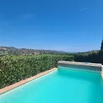 Avec Apercu Et Piscine Privee Сент-Максім