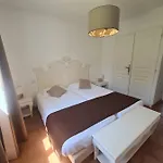 Avec Apercu Et Piscine Privee Вілла
