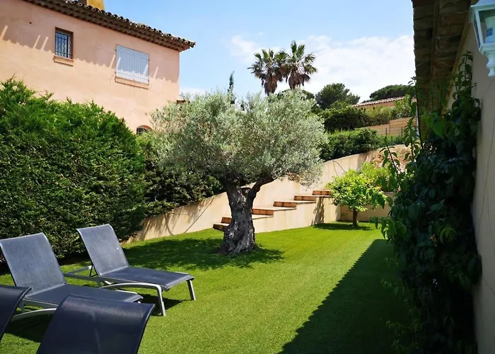 Villa Avec Apercu Et Piscine Privee Sainte-Maxime