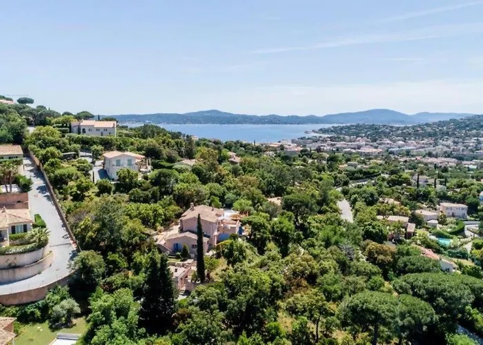 Avec Apercu Et Piscine Privee *